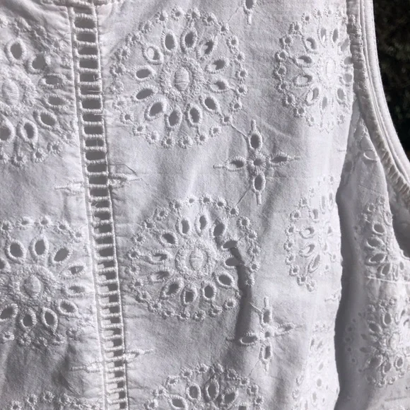 Crown & Ivy top - Picture 3 of 5